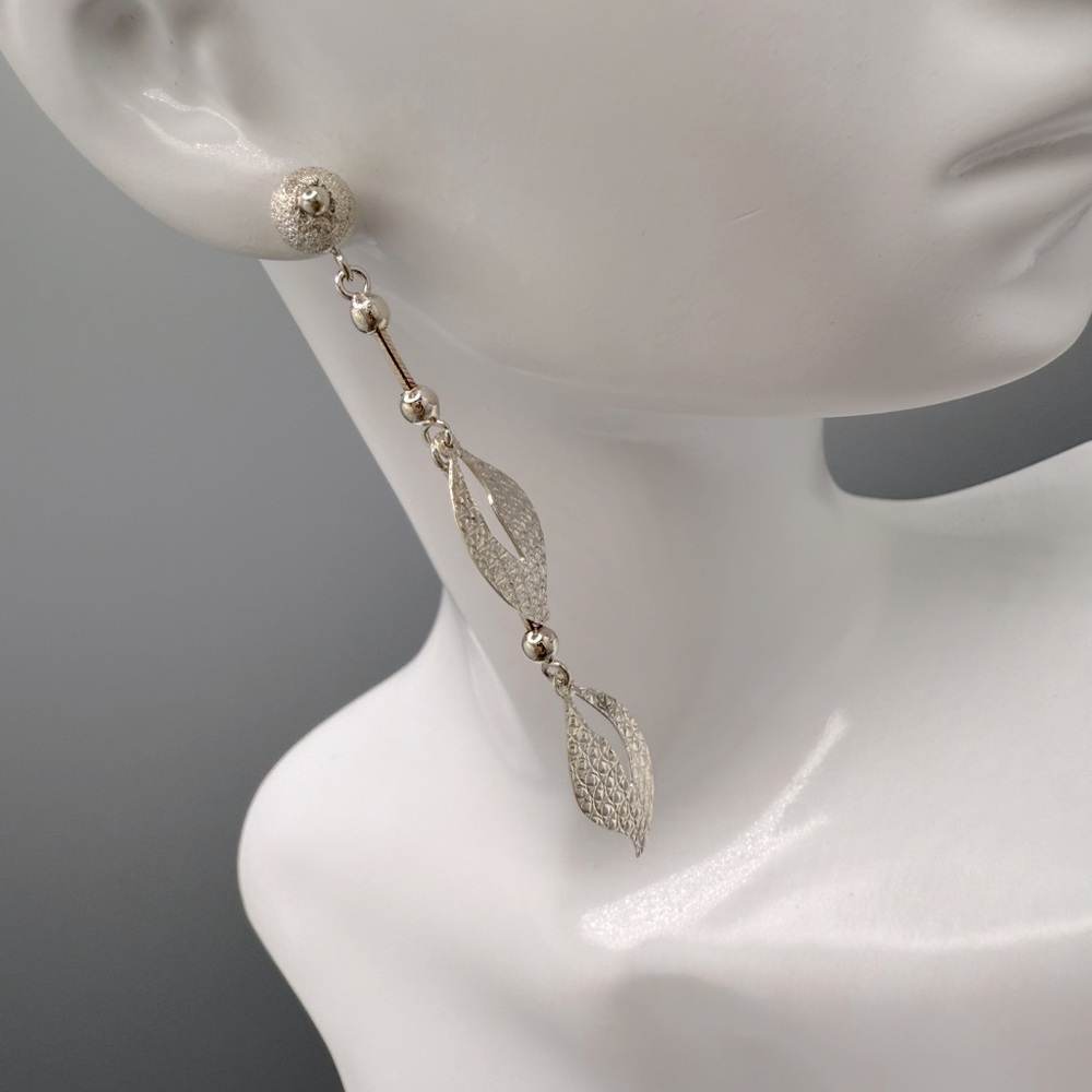 🎀Silver Dangle Earrings🎀